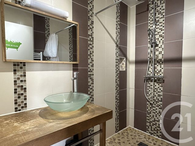 Appartement T2 à vendre - 2 pièces - 44.98 m2 - GRENOBLE - 38 - RHONE-ALPES - Century 21 Immobilier Du Palais