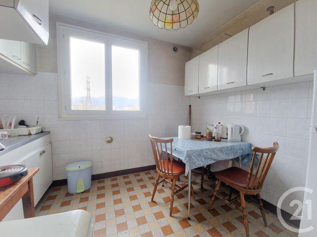 Appartement F4 à vendre - 4 pièces - 63.72 m2 - SEYSSINET PARISET - 38 - RHONE-ALPES - Century 21 Immobilier Du Palais