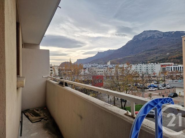 Appartement F4 à vendre - 4 pièces - 63.72 m2 - SEYSSINET PARISET - 38 - RHONE-ALPES - Century 21 Immobilier Du Palais