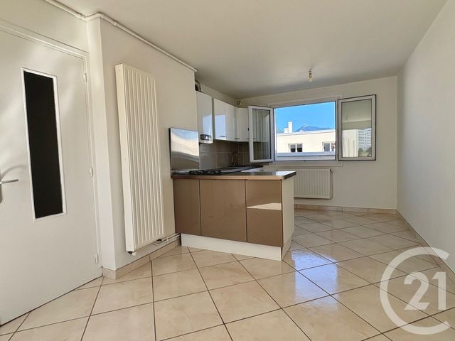 Appartement à vendre - 2 pièces - 36.75 m2 - GRENOBLE - 38 - RHONE-ALPES - Century 21 Immobilier Du Palais