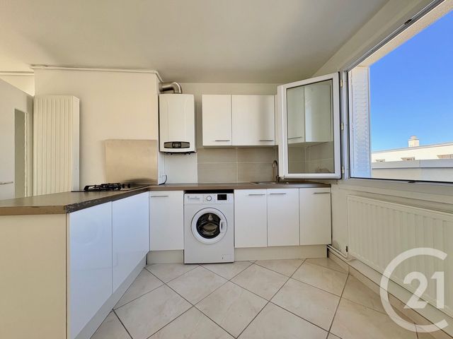 Appartement à vendre - 2 pièces - 36.75 m2 - GRENOBLE - 38 - RHONE-ALPES - Century 21 Immobilier Du Palais