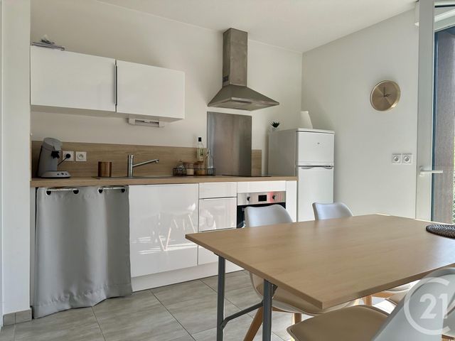 Appartement T2 à vendre - 2 pièces - 43.29 m2 - GRENOBLE - 38 - RHONE-ALPES - Century 21 Immobilier Du Palais
