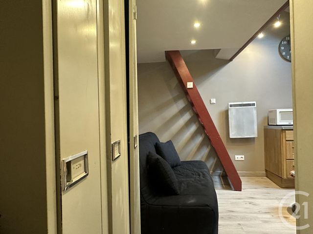 Appartement Studio à vendre - 1 pièce - 15.6 m2 - GRENOBLE - 38 - RHONE-ALPES - Century 21 Immobilier Du Palais