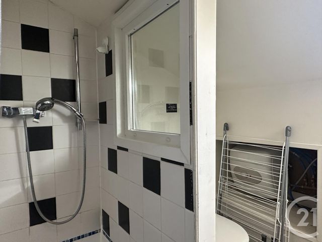 Appartement Studio à vendre - 1 pièce - 15.6 m2 - GRENOBLE - 38 - RHONE-ALPES - Century 21 Immobilier Du Palais