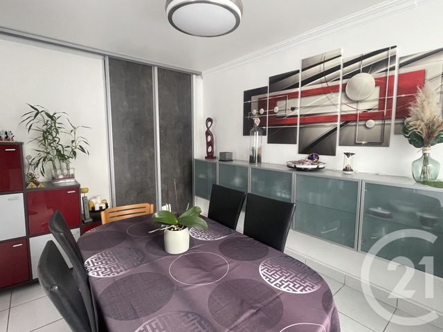 Afficher la photo en grand Appartement à vendre - 3 pièces - 78.0 m2 - ECHIROLLES - 38 - RHONE-ALPES - Century 21 Immobilier Du Palais