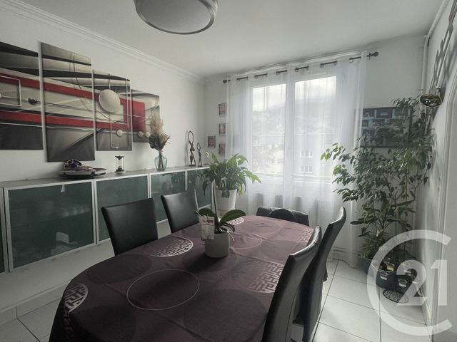 Afficher la photo en grand Appartement à vendre - 3 pièces - 78.0 m2 - ECHIROLLES - 38 - RHONE-ALPES - Century 21 Immobilier Du Palais