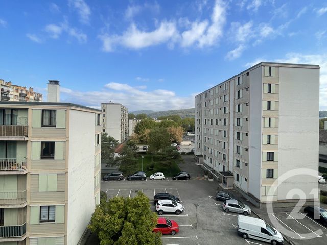 Afficher la photo en grand Appartement à vendre - 3 pièces - 78.0 m2 - ECHIROLLES - 38 - RHONE-ALPES - Century 21 Immobilier Du Palais