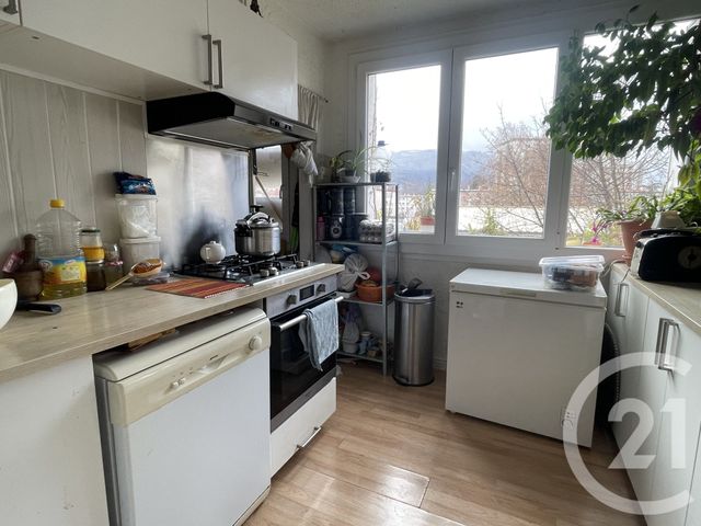 Appartement à vendre - 4 pièces - 69.0 m2 - GRENOBLE - 38 - RHONE-ALPES - Century 21 Immobilier Du Palais