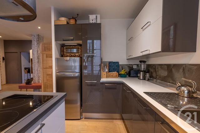 Appartement T3 à vendre - 3 pièces - 71.0 m2 - GRENOBLE - 38 - RHONE-ALPES - Century 21 Immobilier Du Palais