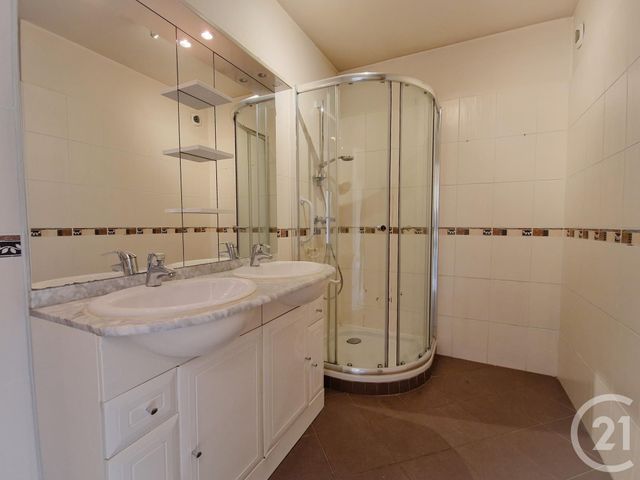 Appartement F3 à vendre - 3 pièces - 84.61 m2 - GRENOBLE - 38 - RHONE-ALPES - Century 21 Immobilier Du Palais