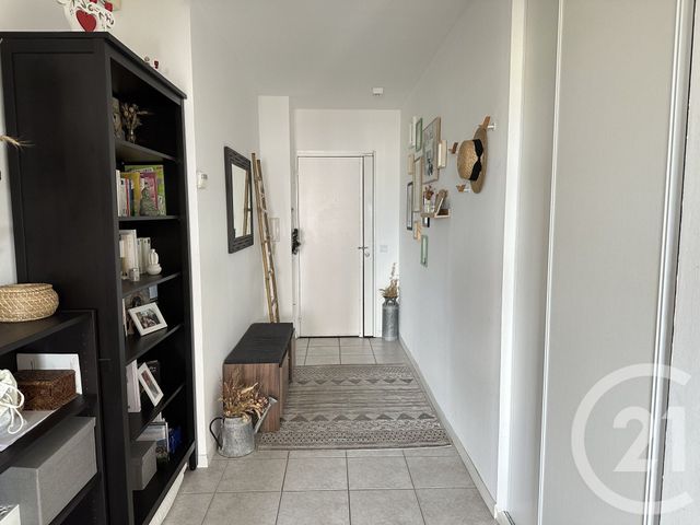 Appartement T5 à vendre - 5 pièces - 107.7 m2 - GRENOBLE - 38 - RHONE-ALPES - Century 21 Immobilier Du Palais
