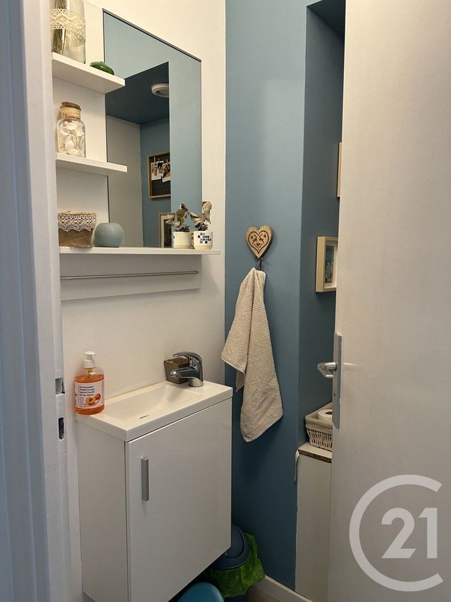 Appartement T5 à vendre - 5 pièces - 107.7 m2 - GRENOBLE - 38 - RHONE-ALPES - Century 21 Immobilier Du Palais