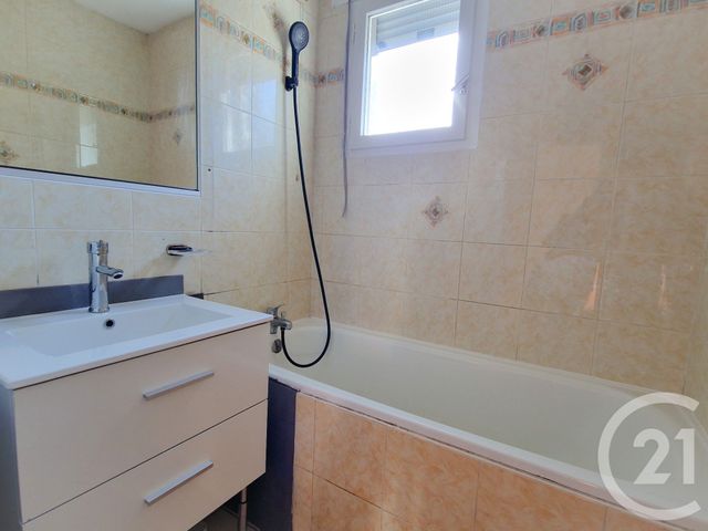 Appartement T3 à vendre - 3 pièces - 67.73 m2 - GRENOBLE - 38 - RHONE-ALPES - Century 21 Immobilier Du Palais