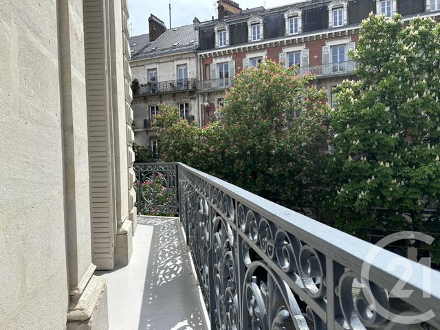 Appartement T6 à vendre - 6 pièces - 143.23 m2 - GRENOBLE - 38 - RHONE-ALPES - Century 21 Immobilier Du Palais