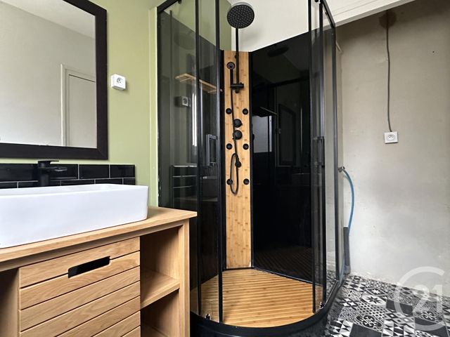 Appartement T4 à vendre - 4 pièces - 64.4 m2 - GRENOBLE - 38 - RHONE-ALPES - Century 21 Immobilier Du Palais