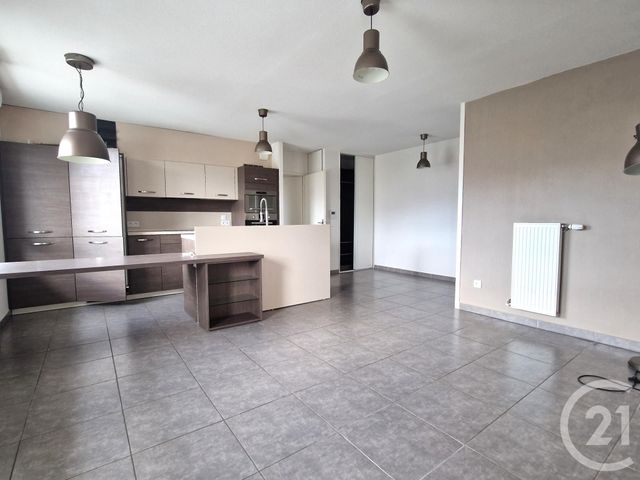 Appartement F3 à louer - 3 pièces - 65.15 m2 - ST MARTIN D HERES - 38 - RHONE-ALPES - Century 21 Immobilier Du Palais