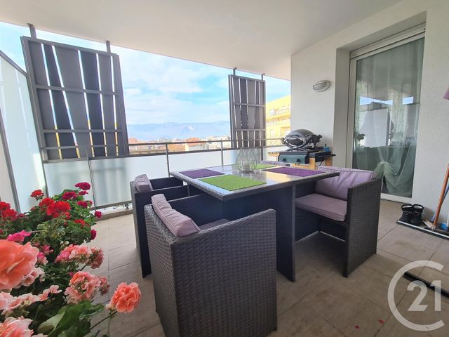 Appartement F3 à louer - 3 pièces - 65.15 m2 - ST MARTIN D HERES - 38 - RHONE-ALPES - Century 21 Immobilier Du Palais