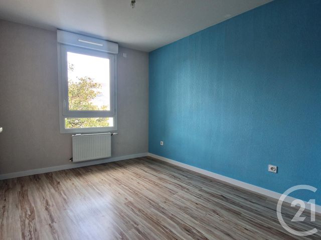 Appartement F3 à louer - 3 pièces - 65.15 m2 - ST MARTIN D HERES - 38 - RHONE-ALPES - Century 21 Immobilier Du Palais