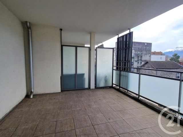 Appartement F3 à louer - 3 pièces - 65.15 m2 - ST MARTIN D HERES - 38 - RHONE-ALPES - Century 21 Immobilier Du Palais