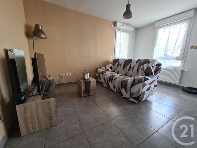 Appartement F3 à louer - 3 pièces - 65.15 m2 - ST MARTIN D HERES - 38 - RHONE-ALPES - Century 21 Immobilier Du Palais