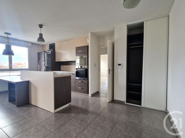 Appartement F3 à louer - 3 pièces - 65.15 m2 - ST MARTIN D HERES - 38 - RHONE-ALPES - Century 21 Immobilier Du Palais