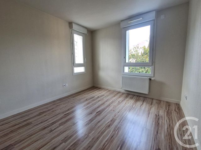 Appartement F3 à louer - 3 pièces - 65.15 m2 - ST MARTIN D HERES - 38 - RHONE-ALPES - Century 21 Immobilier Du Palais
