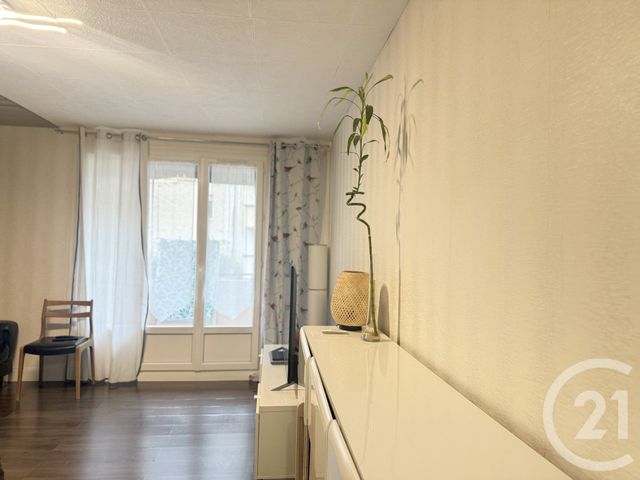 Appartement F2 à vendre - 2 pièces - 55.95 m2 - GRENOBLE - 38 - RHONE-ALPES - Century 21 Immobilier Du Palais