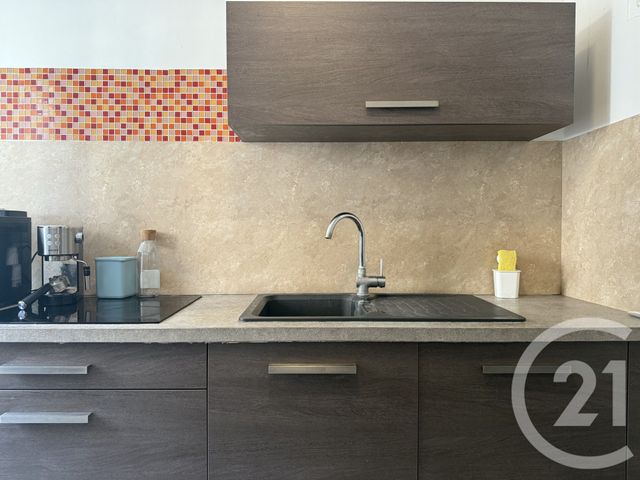 Appartement F2 à vendre - 2 pièces - 55.95 m2 - GRENOBLE - 38 - RHONE-ALPES - Century 21 Immobilier Du Palais