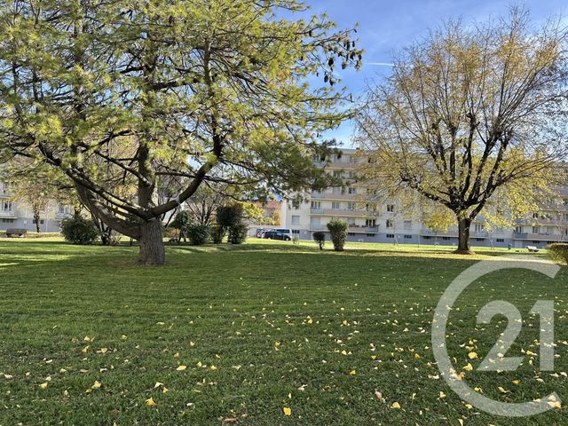 Appartement T4 à vendre - 4 pièces - 67.7 m2 - SEYSSINET PARISET - 38 - RHONE-ALPES - Century 21 Immobilier Du Palais