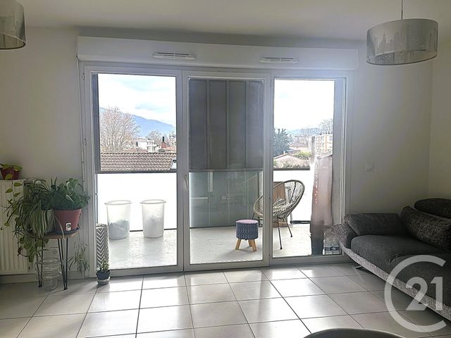 Appartement T3 à vendre - 3 pièces - 63.41 m2 - GRENOBLE - 38 - RHONE-ALPES - Century 21 Immobilier Du Palais