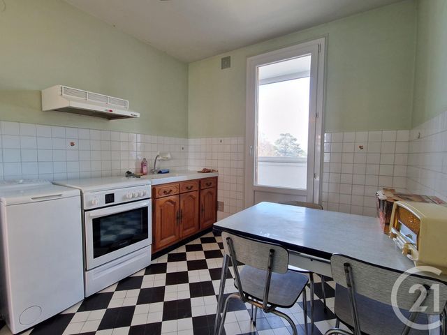 Appartement F4 à vendre - 4 pièces - 70.71 m2 - ST EGREVE - 38 - RHONE-ALPES - Century 21 Immobilier Du Palais