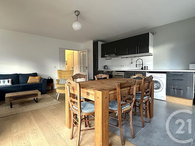 Appartement T4 à louer - 4 pièces - 82.0 m2 - GRENOBLE - 38 - RHONE-ALPES - Century 21 Immobilier Du Palais