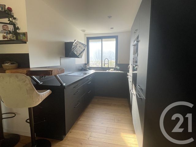 Appartement à vendre - 3 pièces - 59.05 m2 - ST EGREVE - 38 - RHONE-ALPES - Century 21 Immobilier Du Palais