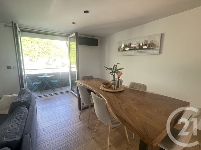 Appartement à vendre - 3 pièces - 59.05 m2 - ST EGREVE - 38 - RHONE-ALPES - Century 21 Immobilier Du Palais