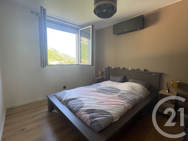 Appartement à vendre - 3 pièces - 59.05 m2 - ST EGREVE - 38 - RHONE-ALPES - Century 21 Immobilier Du Palais