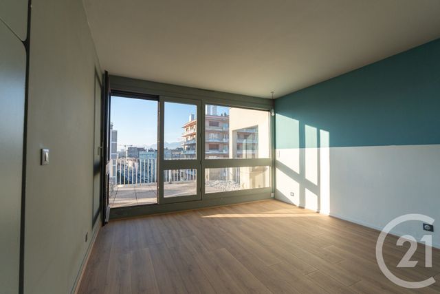Appartement T5 à vendre - 4 pièces - 123.97 m2 - GRENOBLE - 38 - RHONE-ALPES - Century 21 Immobilier Du Palais