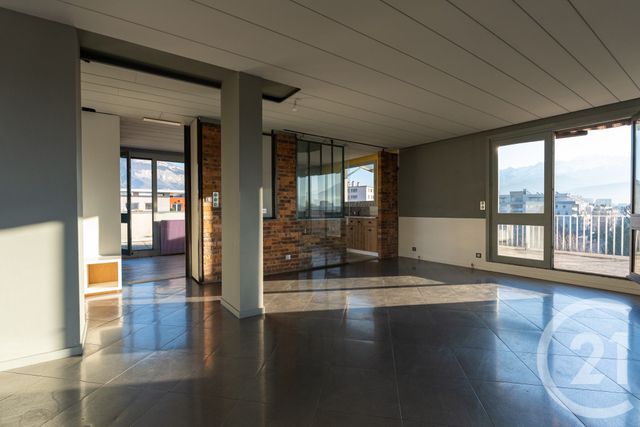 Appartement T5 à vendre - 4 pièces - 123.97 m2 - GRENOBLE - 38 - RHONE-ALPES - Century 21 Immobilier Du Palais