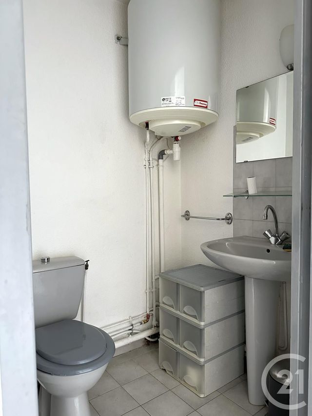 Appartement Studio à vendre - 1 pièce - 16.0 m2 - GRENOBLE - 38 - RHONE-ALPES - Century 21 Immobilier Du Palais