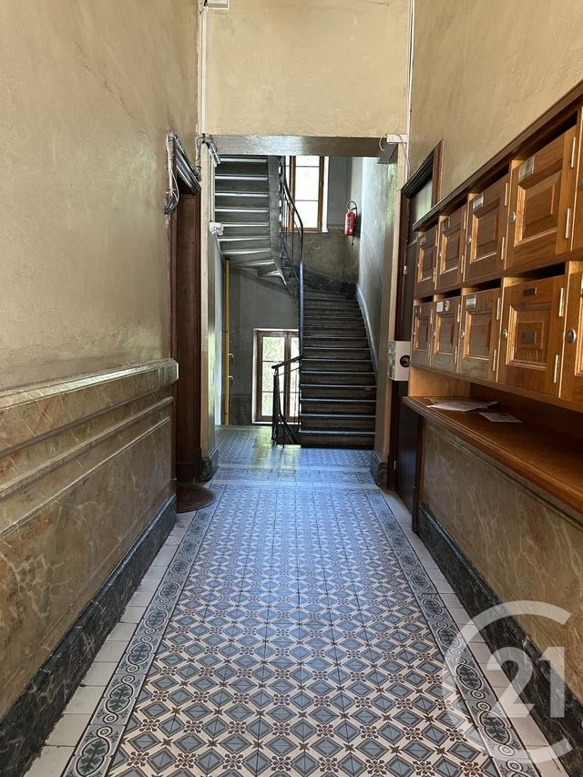 Appartement T2 à vendre - 2 pièces - 60.73 m2 - FONTAINE - 38 - RHONE-ALPES - Century 21 Immobilier Du Palais