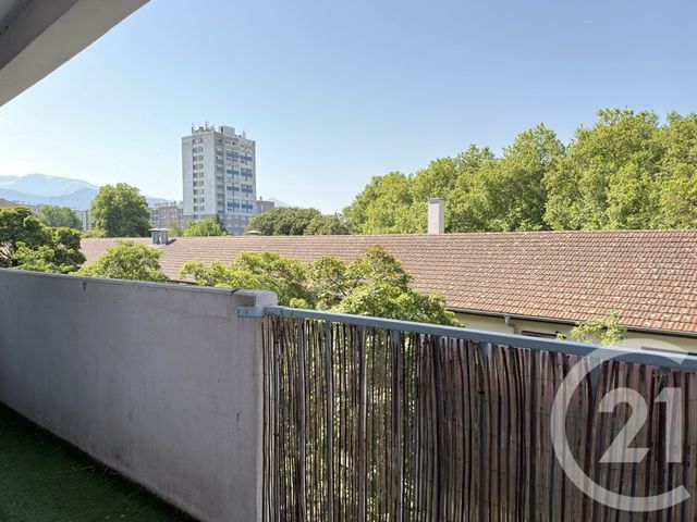 Appartement T3 à vendre - 3 pièces - 43.04 m2 - GRENOBLE - 38 - RHONE-ALPES - Century 21 Immobilier Du Palais