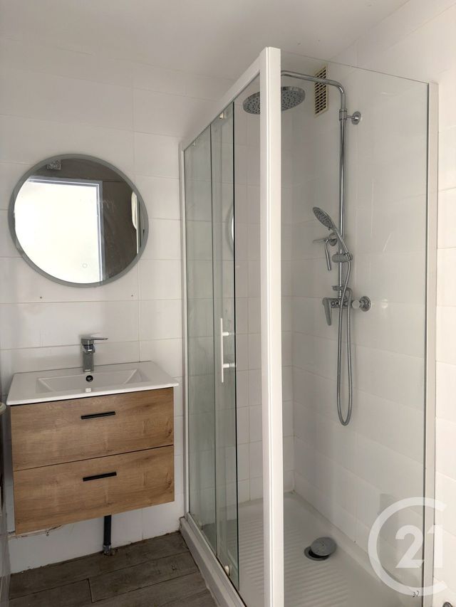 Appartement T3 à vendre - 3 pièces - 43.04 m2 - GRENOBLE - 38 - RHONE-ALPES - Century 21 Immobilier Du Palais