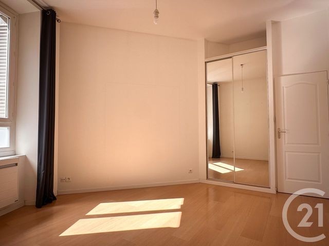 Appartement T3 à vendre - 3 pièces - 76.0 m2 - GRENOBLE - 38 - RHONE-ALPES - Century 21 Immobilier Du Palais