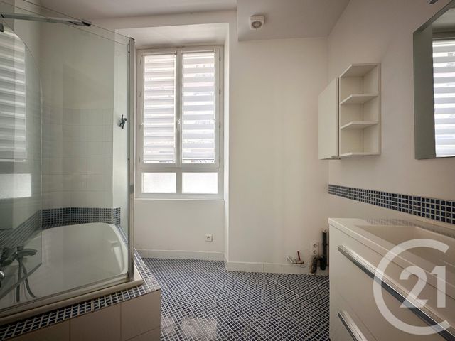Appartement T3 à vendre - 3 pièces - 76.0 m2 - GRENOBLE - 38 - RHONE-ALPES - Century 21 Immobilier Du Palais