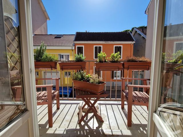 Appartement T3 à vendre - 3 pièces - 72.66 m2 - GRENOBLE - 38 - RHONE-ALPES - Century 21 Immobilier Du Palais