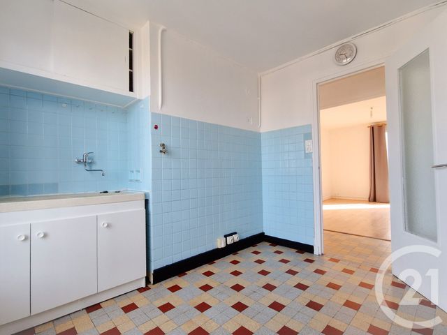 Appartement T4 à vendre - 4 pièces - 64.2 m2 - GRENOBLE - 38 - RHONE-ALPES - Century 21 Immobilier Du Palais