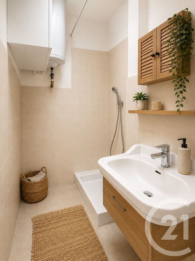 Appartement T4 à vendre - 4 pièces - 64.2 m2 - GRENOBLE - 38 - RHONE-ALPES - Century 21 Immobilier Du Palais