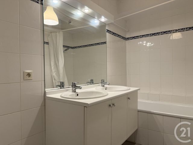 Appartement T4 à vendre - 4 pièces - 87.65 m2 - GRENOBLE - 38 - RHONE-ALPES - Century 21 Immobilier Du Palais