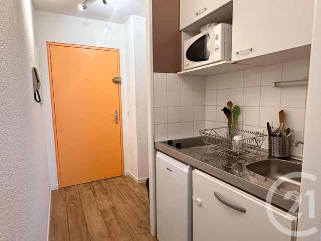 Appartement Studio à vendre - 1 pièce - 18.0 m2 - GRENOBLE - 38 - RHONE-ALPES - Century 21 Immobilier Du Palais