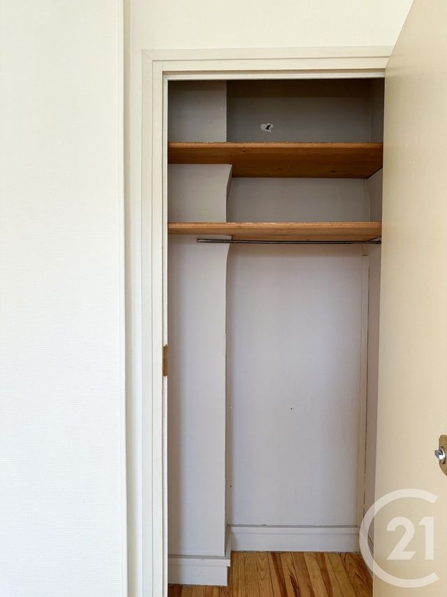 Appartement T4 à vendre - 4 pièces - 61.44 m2 - GRENOBLE - 38 - RHONE-ALPES - Century 21 Immobilier Du Palais