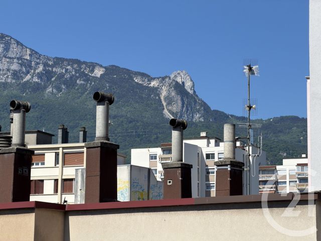 Appartement T4 à vendre - 4 pièces - 61.44 m2 - GRENOBLE - 38 - RHONE-ALPES - Century 21 Immobilier Du Palais